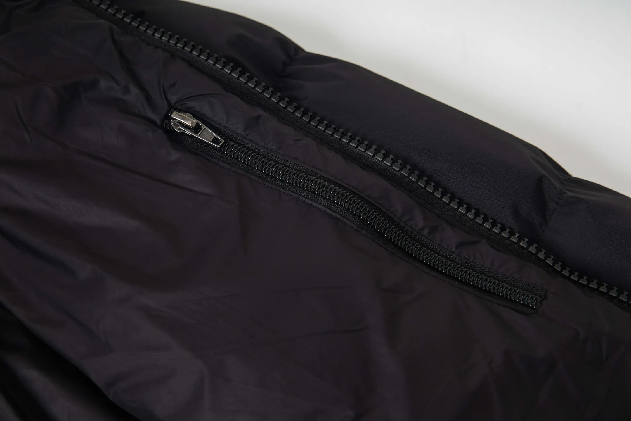 Actual shot of black details # P370